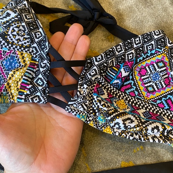 Swimsuit top - Picture 4 of 4